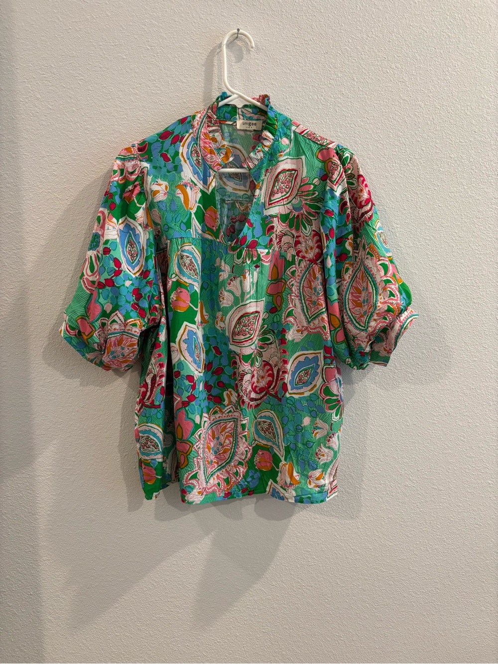 Umgee Vibrant Green Paisley-Print women’s Shirt